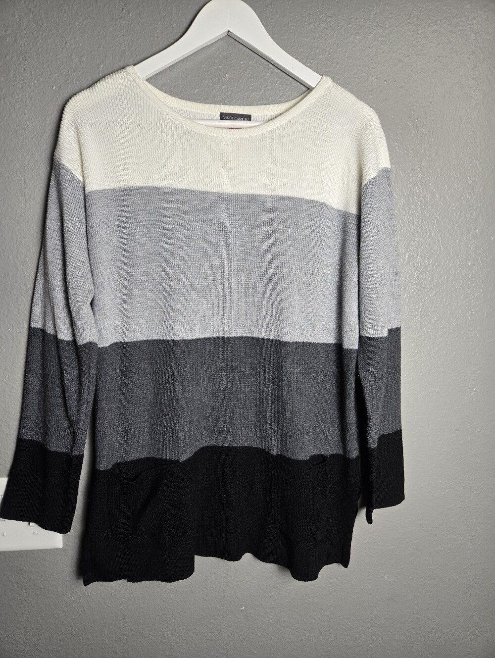 Vince Camuto Colorblock Striped Sweater Size Medium
